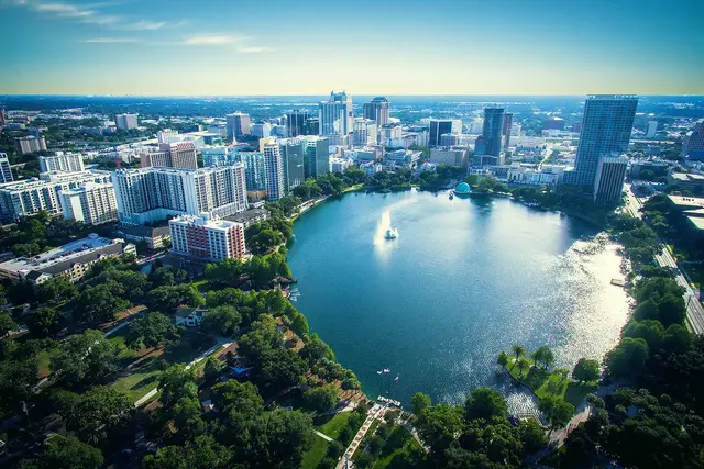 Lake Eola Park-14 minutes at Entertainment Home