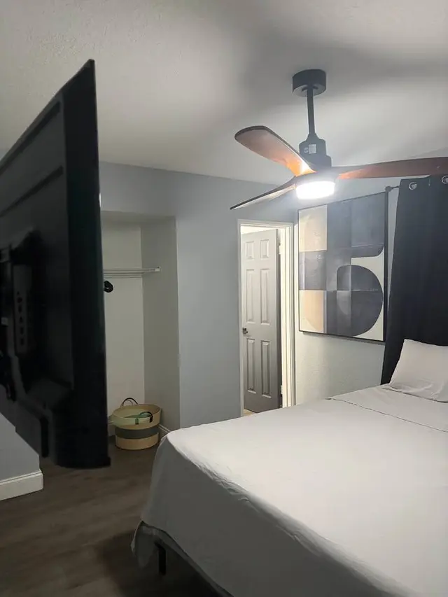 Downtown & Stadium Cozy Retreat, photo 54